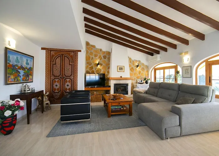 Villa Antonia By Interhome